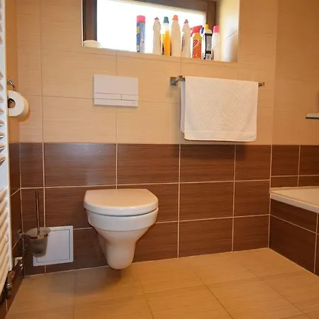 Vrazova Apartment *